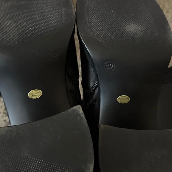 Black Platform Boots - Picture 4 of 10